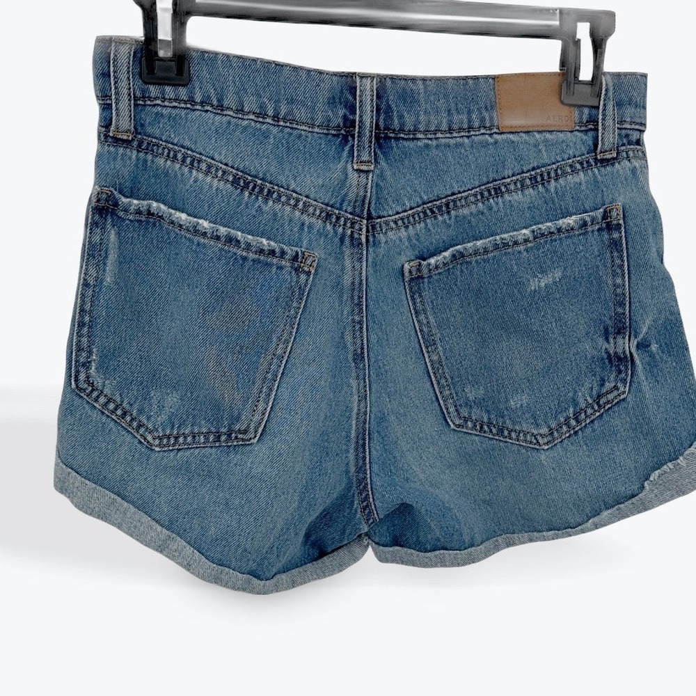 AERO Denim Mom Shorts Size 4 Distressed Rips Cuffed Casual Trendy - Picture 2 of 7